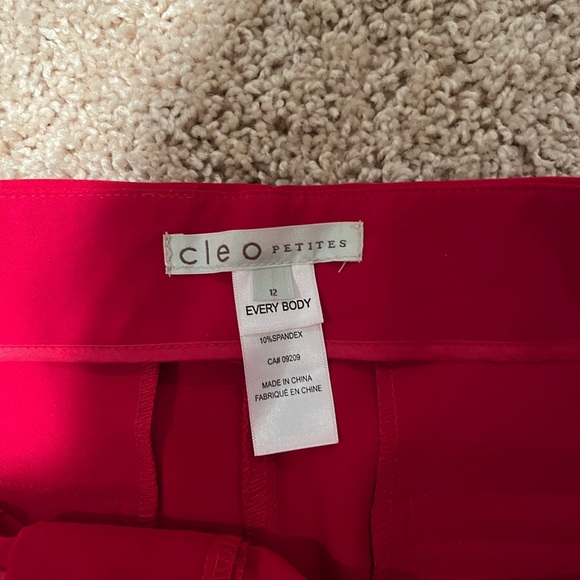 Cleo Every Body Red Cropped Pants with Tie Belt - Picture 6 of 6